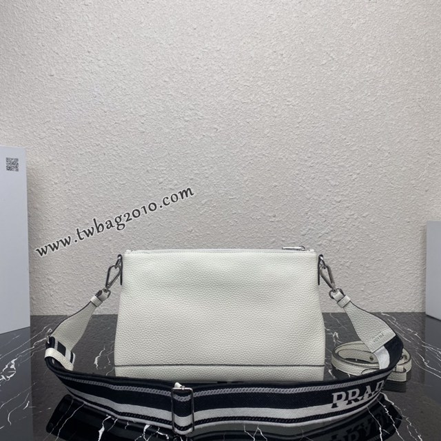 Prada專櫃新款雙肩帶全皮斜挎包 1BH050 普拉達鹿皮紋牛皮男士肩背包 csp1289